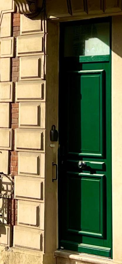 Appartement De Luxe Avec Fresque, Hyper Centre Et Parking Sure Fontainebleau Exteriér fotografie