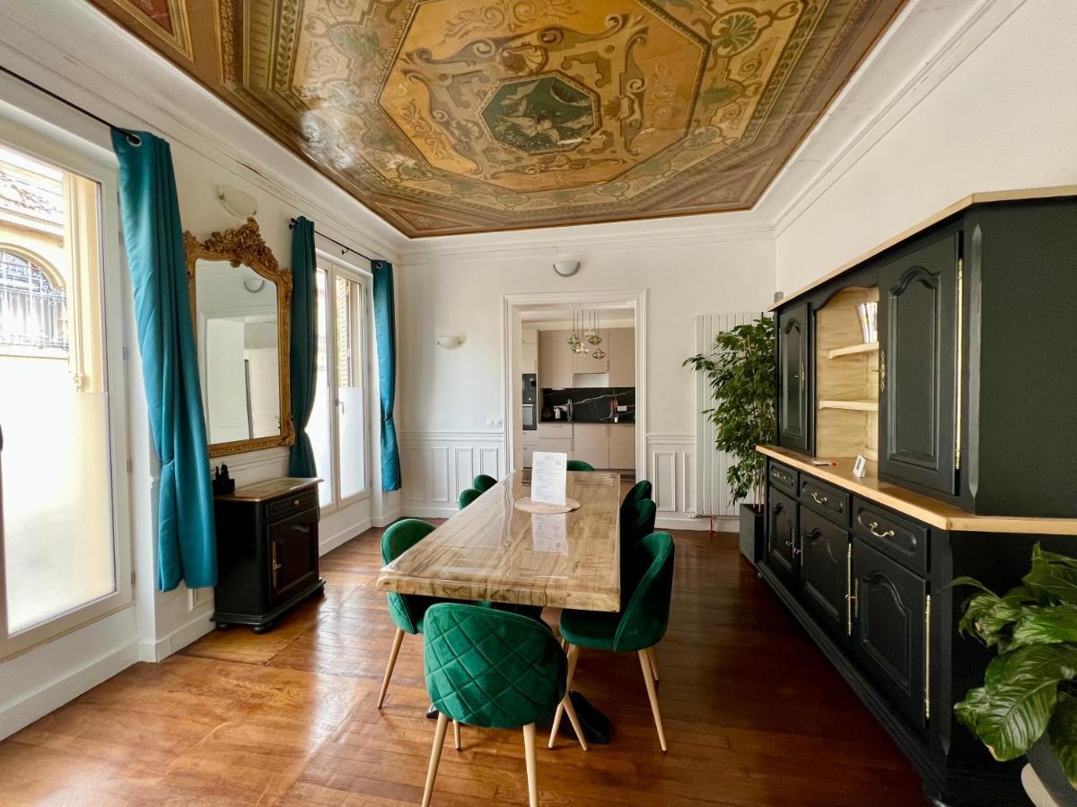 Appartement De Luxe Avec Fresque, Hyper Centre Et Parking Sure Fontainebleau Exteriér fotografie